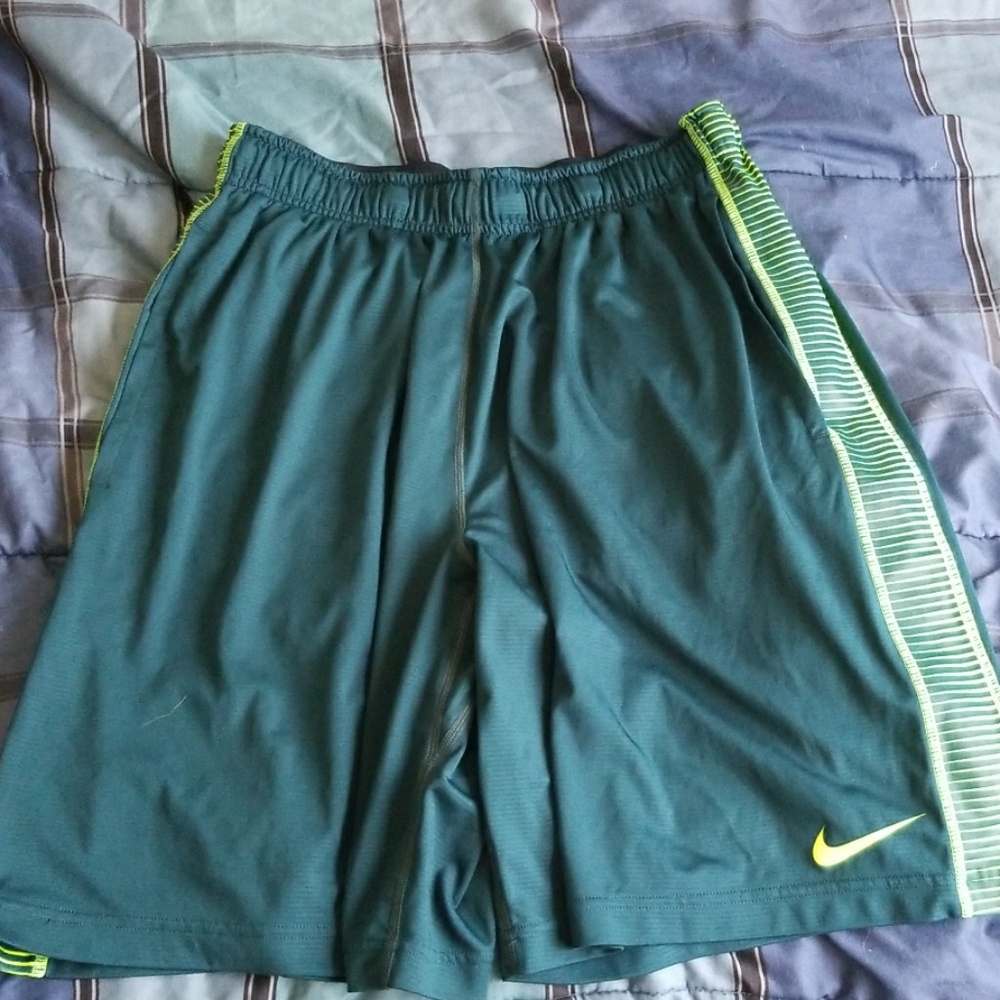 Mens Nike Basketball shorts
